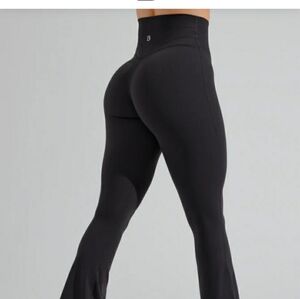 Buffbunny Nubre Foxy Flare Legging